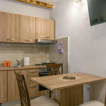Lorena Apartment